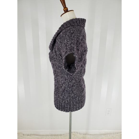 LUX Women's Gray & White Patterned Short Sleeve Collared Sweater Sz XS - Picture 3 of 10